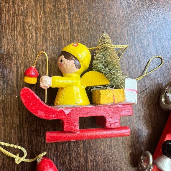 Lot of 6 VTG  Wooden Ornaments 60s 70s Japan Spain penguin Santa sled - Picture 8 of 14